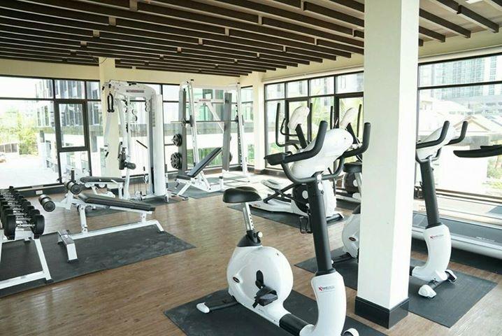 Dusit Grand Condo View Pantai Jomtien Luaran gambar
