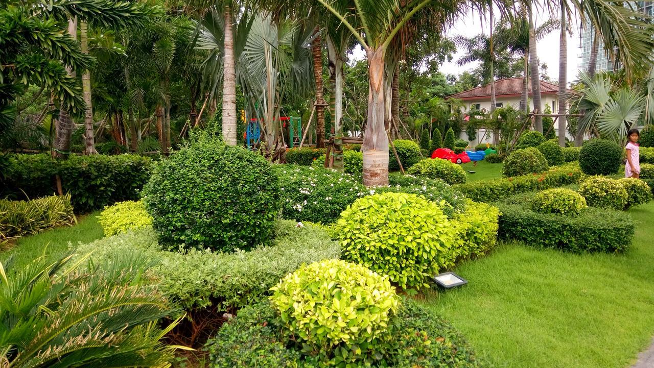 Dusit Grand Condo View Pantai Jomtien Luaran gambar