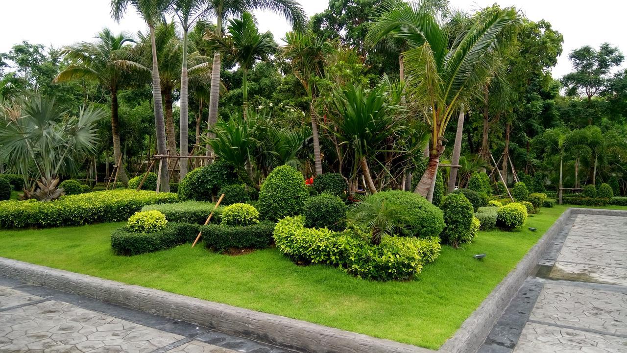 Dusit Grand Condo View Pantai Jomtien Luaran gambar