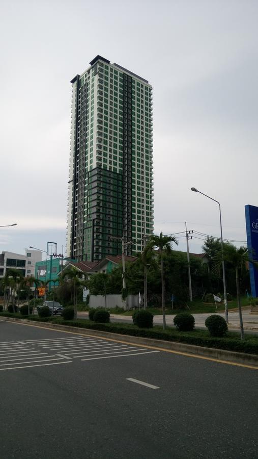 Dusit Grand Condo View Pantai Jomtien Luaran gambar