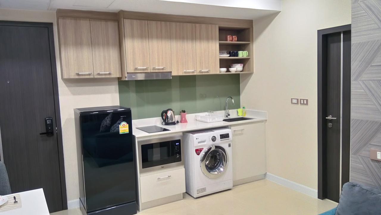 Dusit Grand Condo View Pantai Jomtien Luaran gambar