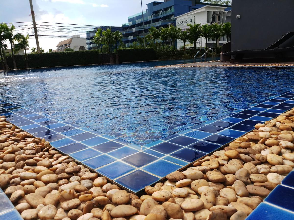 Dusit Grand Condo View Pantai Jomtien Luaran gambar
